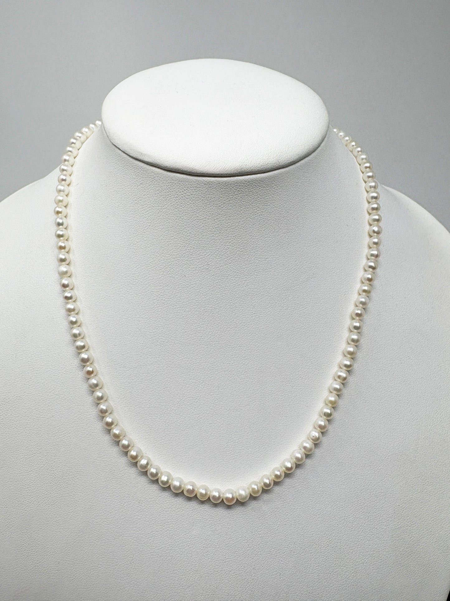 Fresh Water Cultured Pearl Necklace