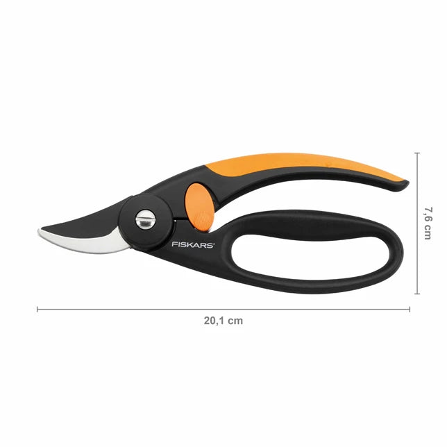 Fiskars Fingerloop Bypass Pruner P44