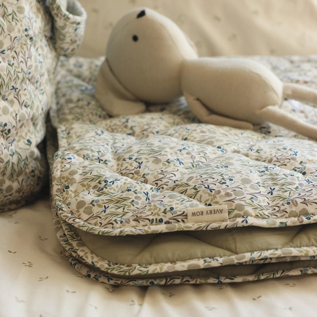Avery Row Stay & Play Mat