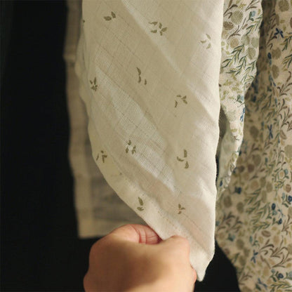 Avery Row
 Organic Baby Muslin Swaddle - Nettle Scatter