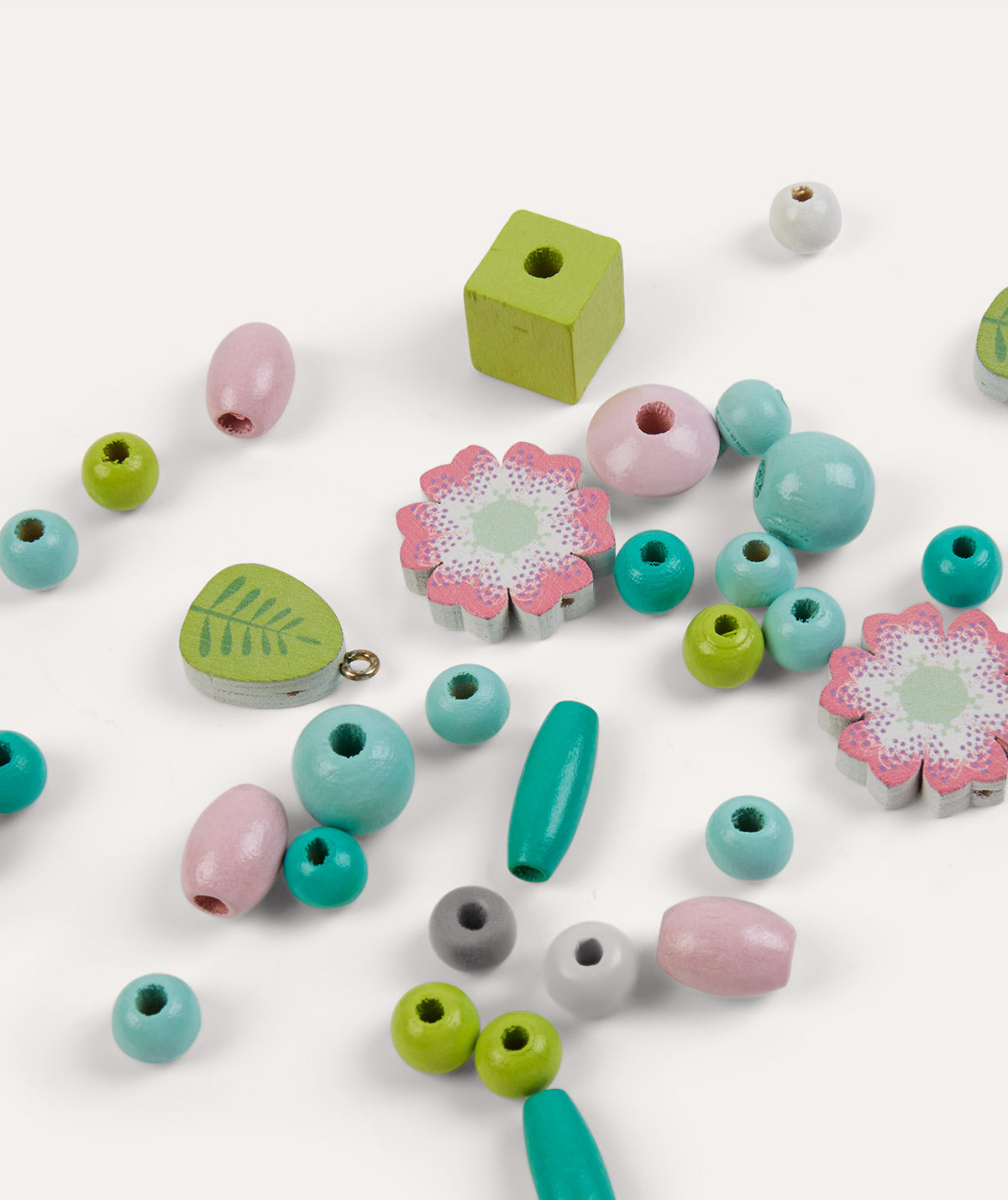 Djeco Wooden Beads, Leaves and Flowers Set